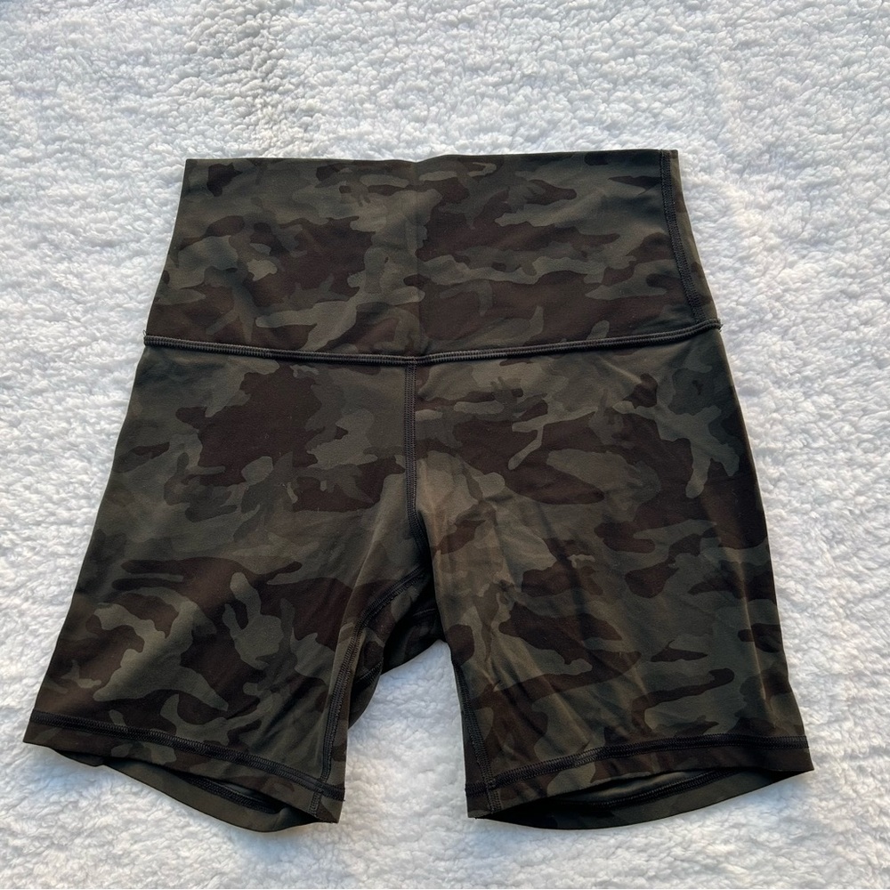 Lululemon align shorts camo size 6